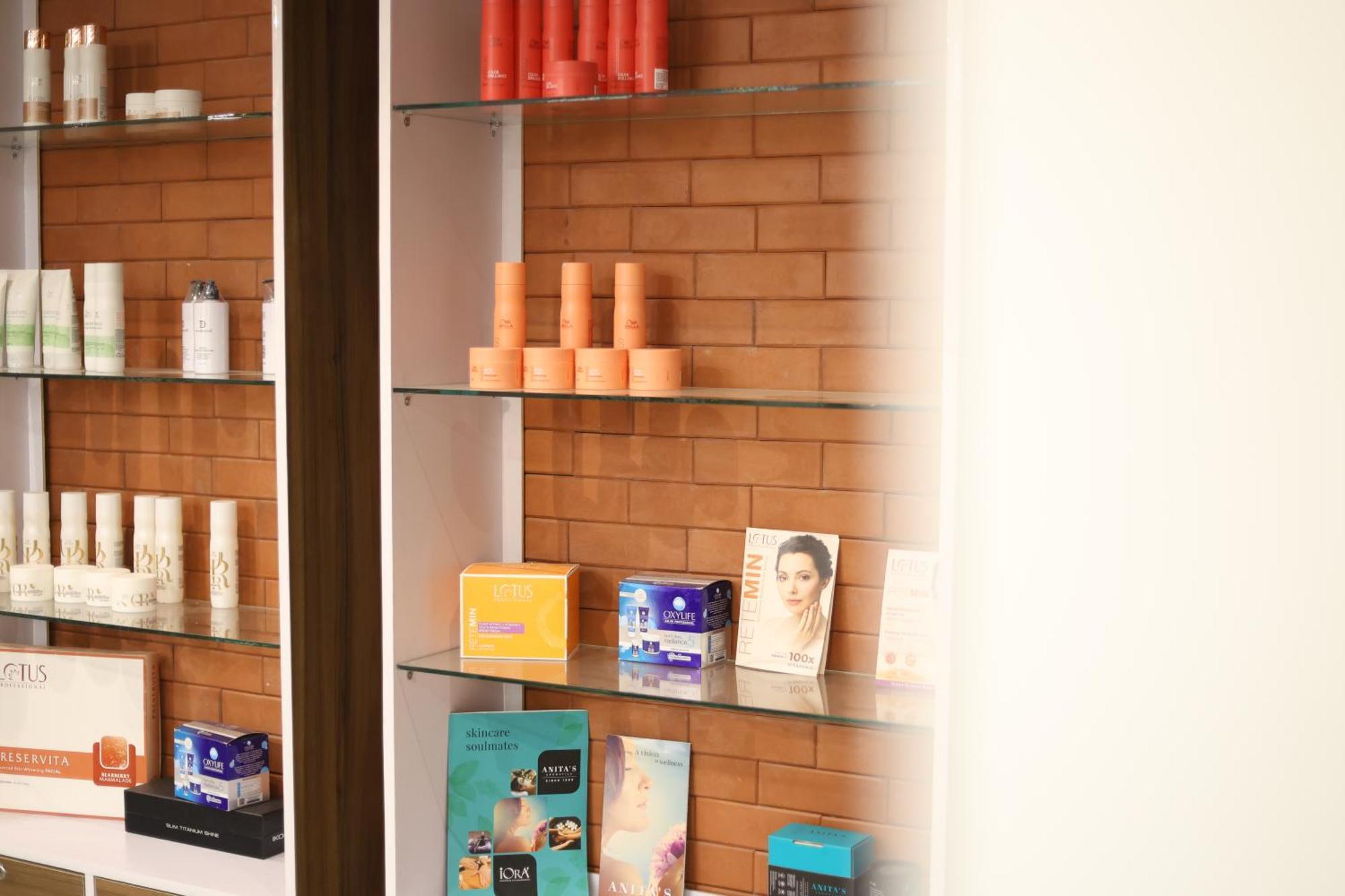 Hotel Willow Banks - Boutique 4 Star Hotel On The Mall Road שימלה מראה חיצוני תמונה