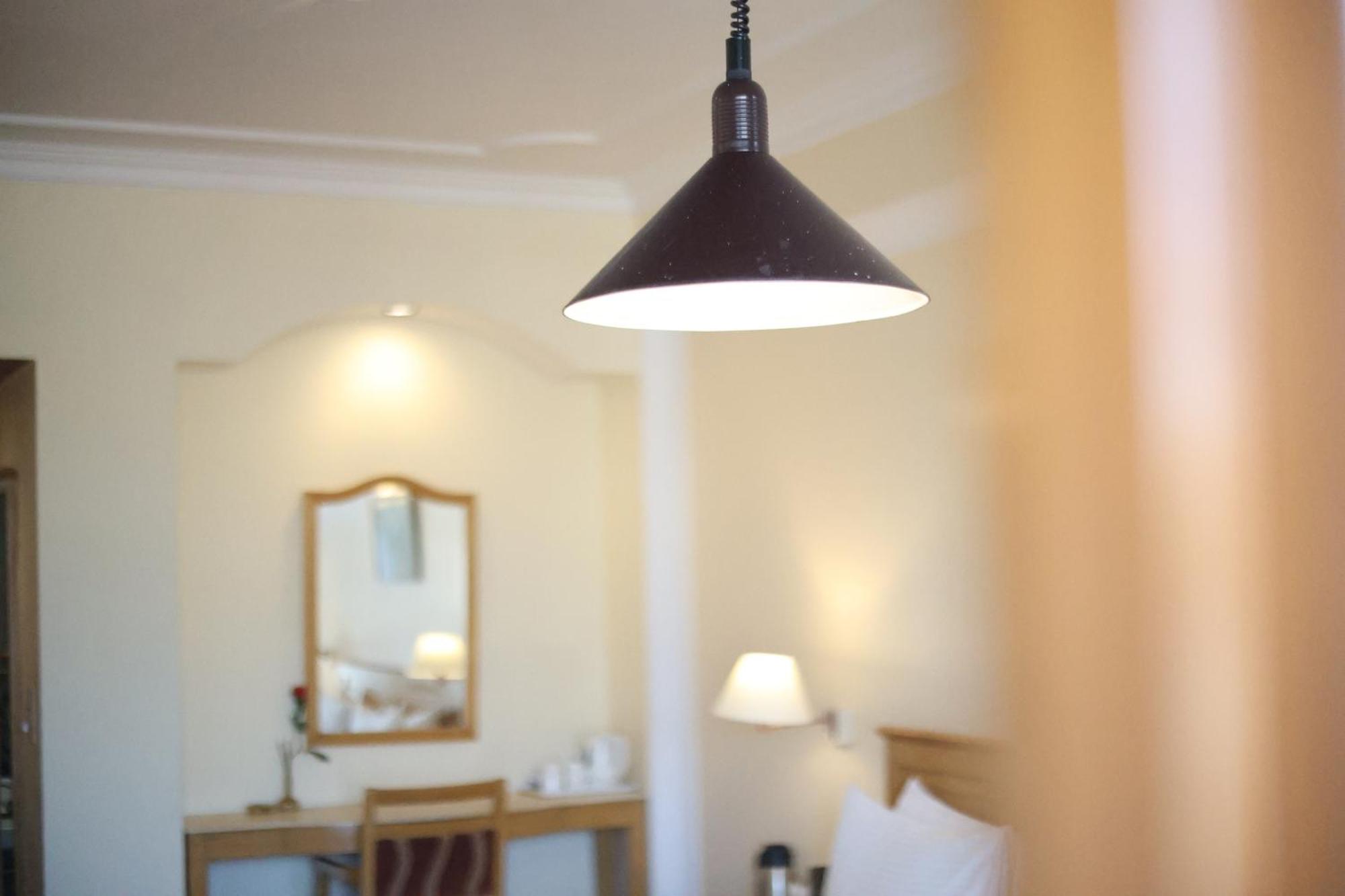 Hotel Willow Banks - Boutique 4 Star Hotel On The Mall Road שימלה מראה חיצוני תמונה