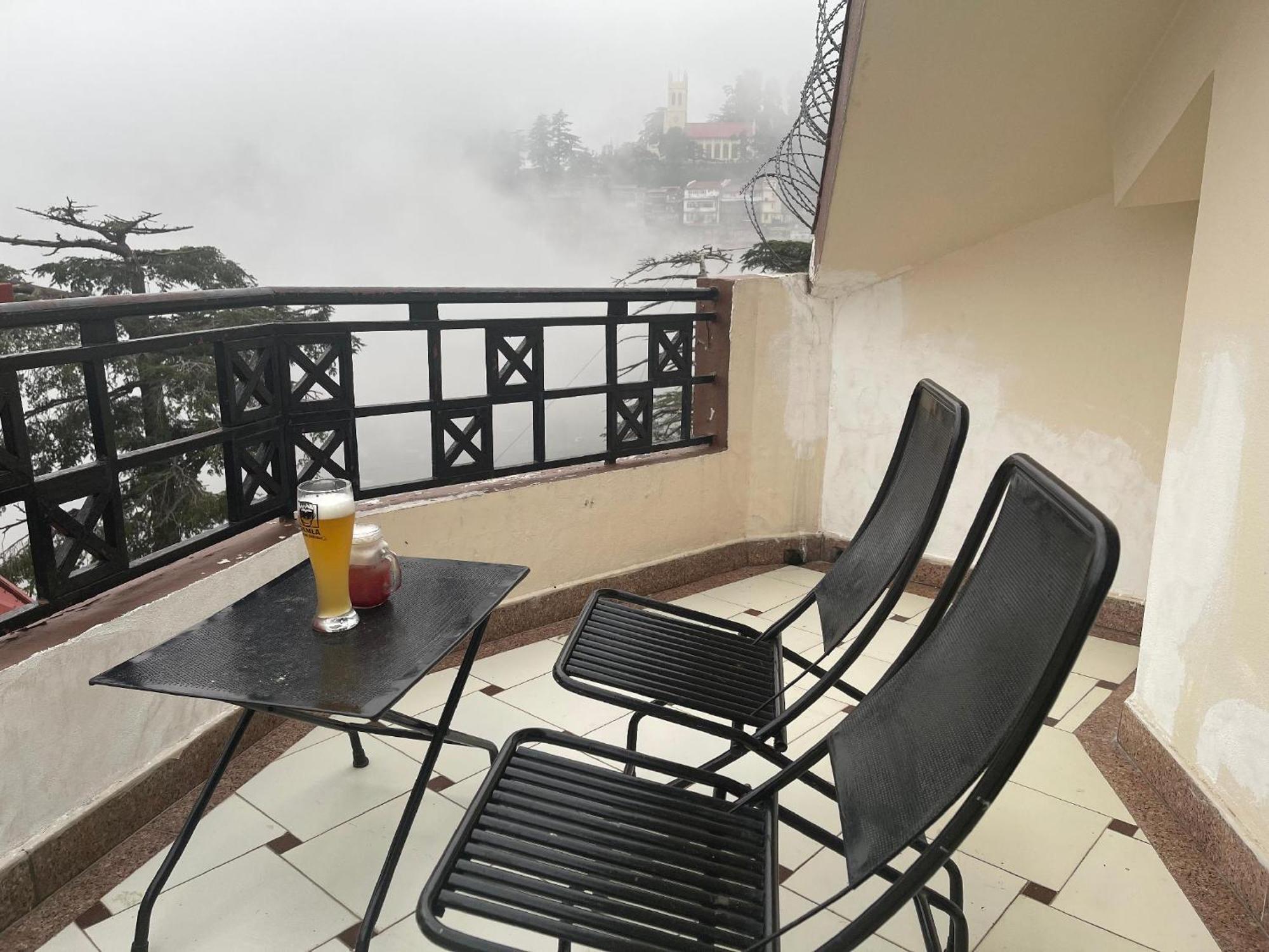 Hotel Willow Banks - Boutique 4 Star Hotel On The Mall Road שימלה מראה חיצוני תמונה