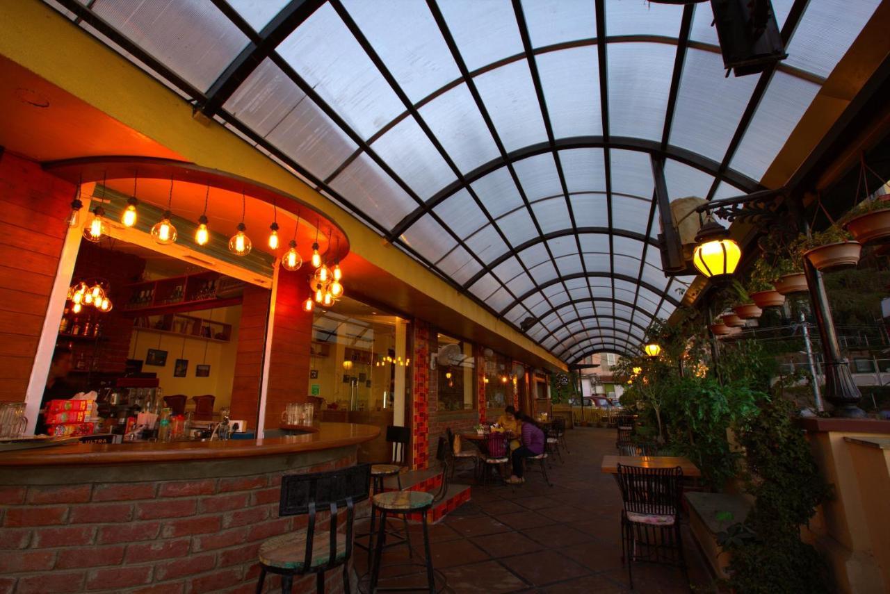 Hotel Willow Banks - Boutique 4 Star Hotel On The Mall Road שימלה מראה חיצוני תמונה